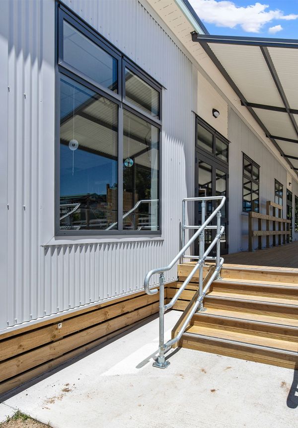 Forest Lake Primary transportable classroom and covered verandah
